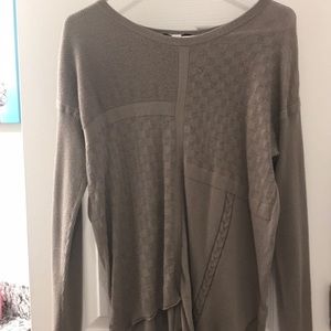 Beautiful beige sweater long sleeve small cotton